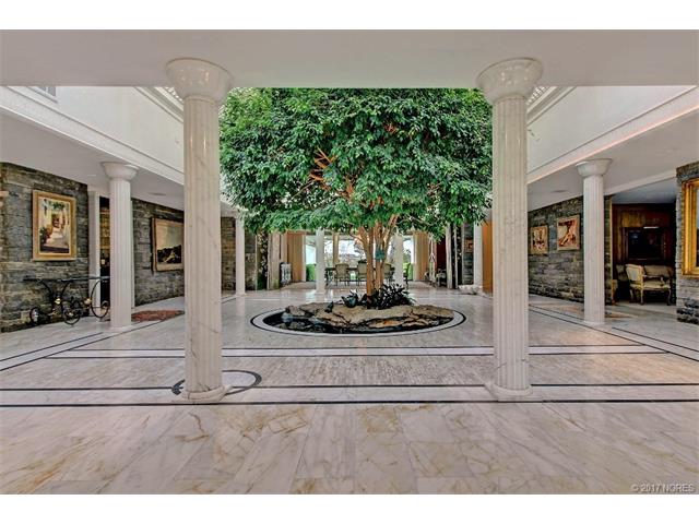 7160 S College Avenue, Tulsa, OK 74136