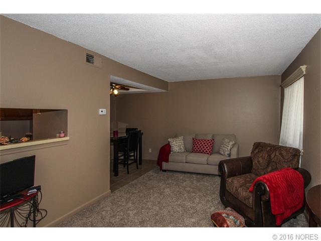 6620 S Zunis Avenue, Tulsa, OK 74136