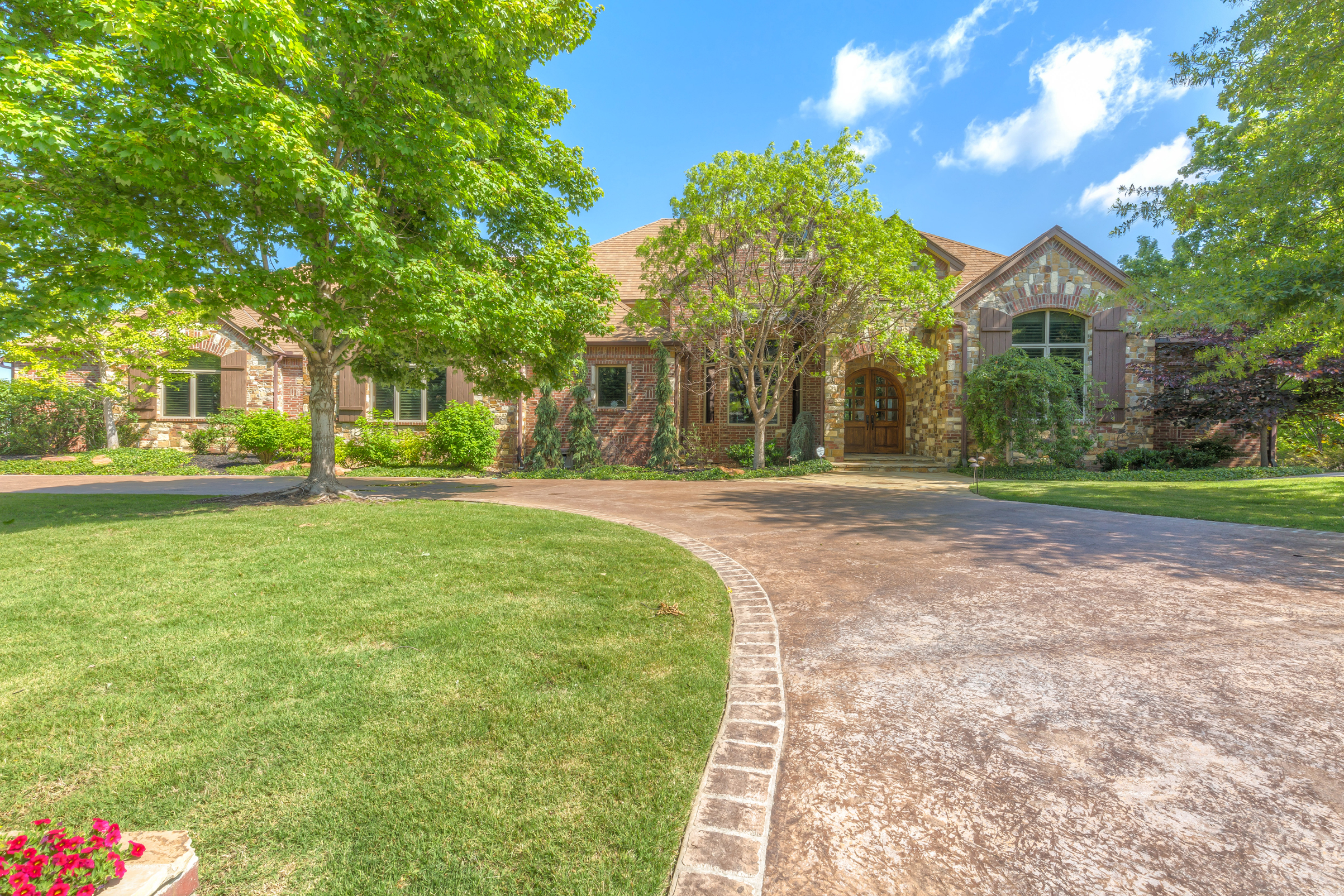 6009 E 84th Street, Tulsa, OK 74137