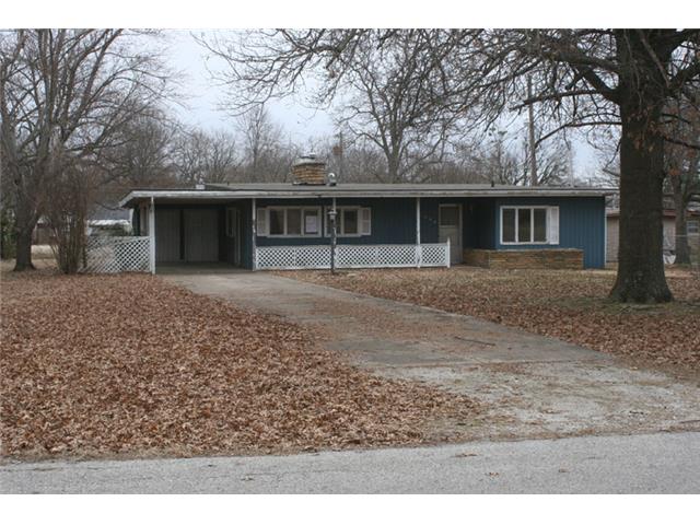 340 S Ross StVinita, OK, 74301Craig County