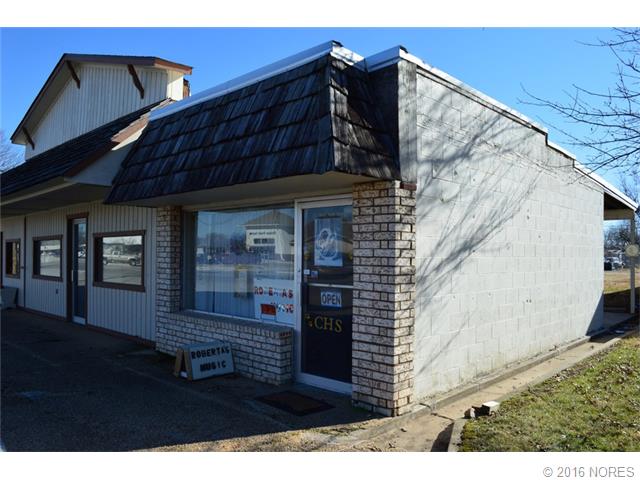 121 W Main Street, Chouteau, OK 74337