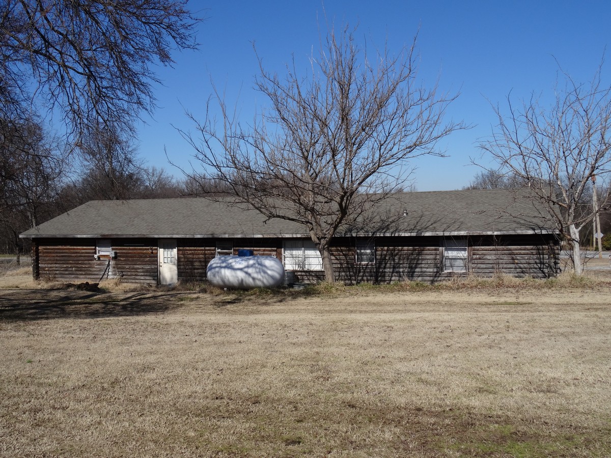 8526 Alamo St., Chouteau, OK 74337