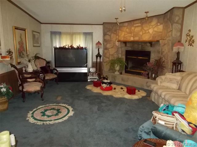 75 Pryor Creek Loop, Chouteau, OK 74337