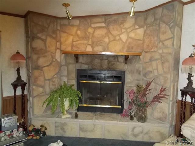 75 Pryor Creek Loop, Chouteau, OK 74337