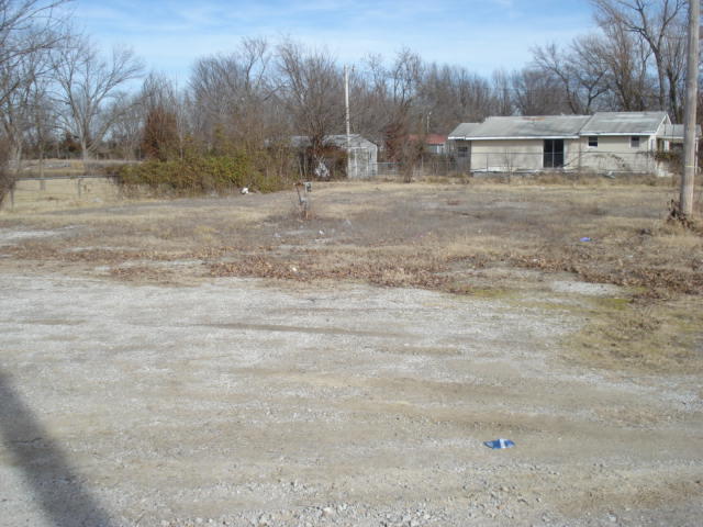 N Mickey Mantle Blvd, Commerce, OK 74339