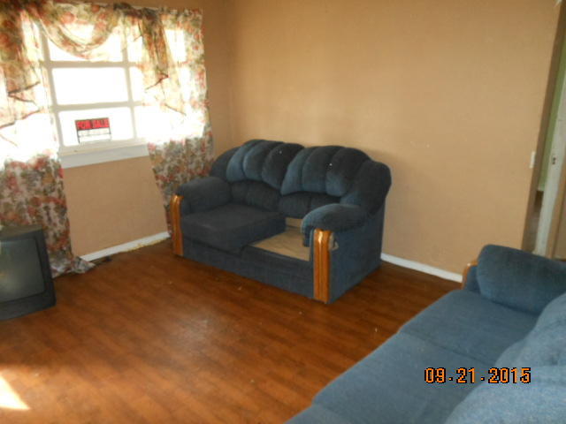 406 N Quincy St, Commerce, OK 74339