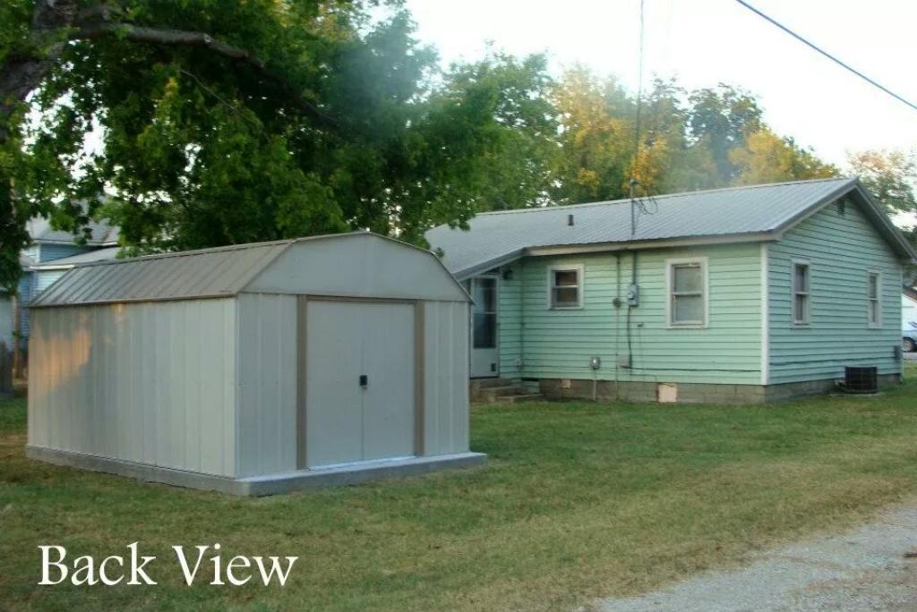 119 N Perry St, Fairland, OK 74343
