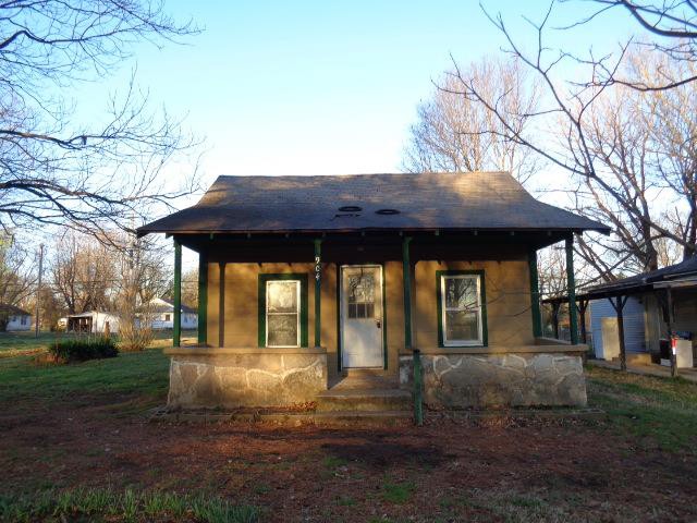 904 S Broadway StGrove, OK, 74344Delaware County