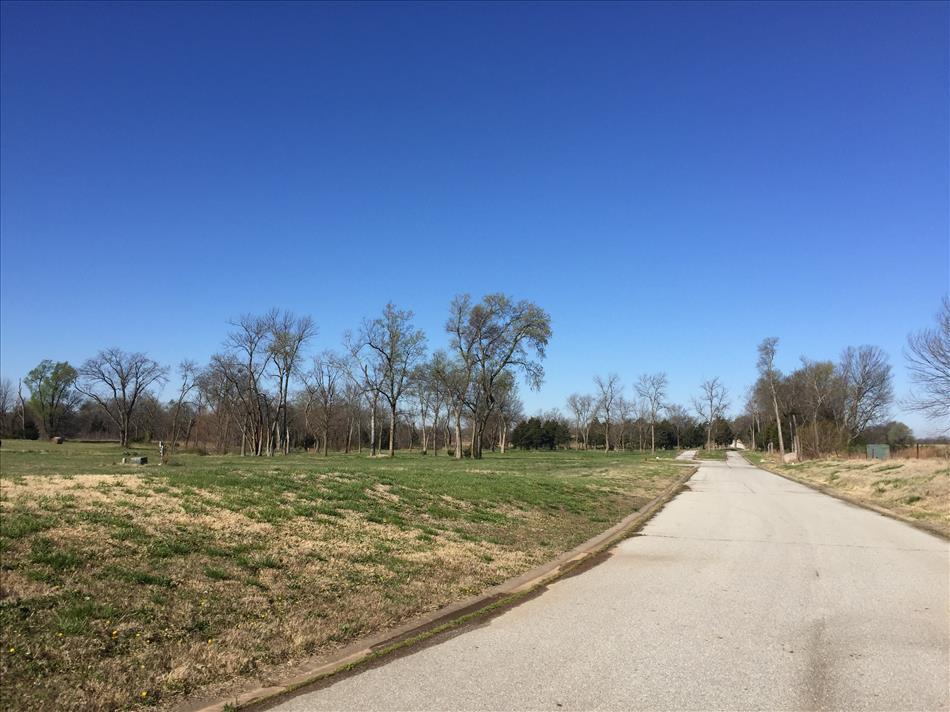 Grove, OK 74344