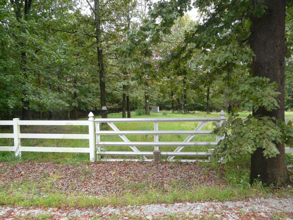 S 618 RD, Grove, OK 74344