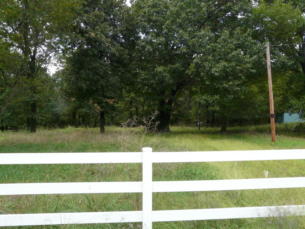 31595 S 618 Rd, Grove, OK 74344