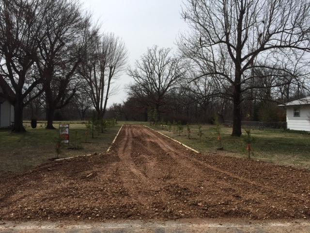 E 310 Rd, Grove, OK 74344