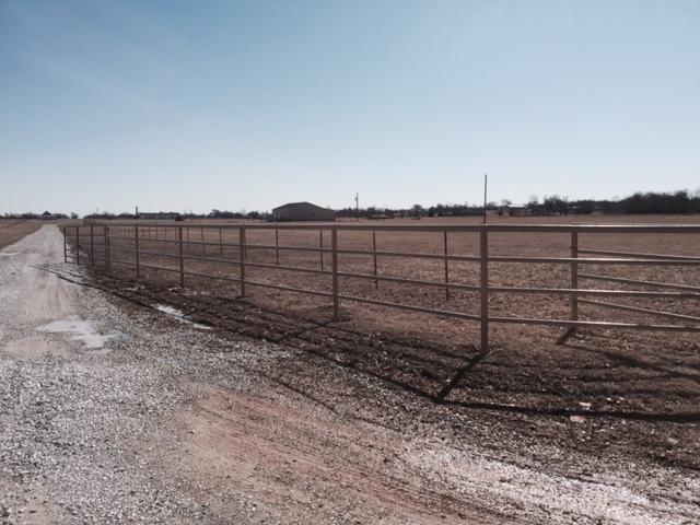 E 310 Rd, Grove, OK 74344