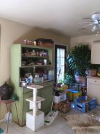 118 E 6th St, Grove, OK 74344