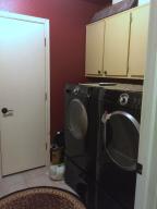 118 E 6th St, Grove, OK 74344
