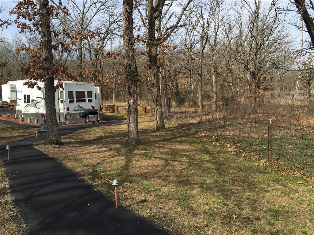24800 680RD, Grove, OK 74344