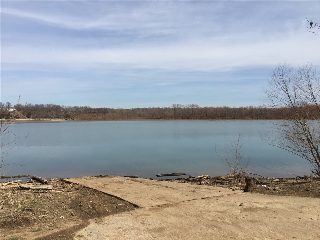 24800 680RD, Grove, OK 74344