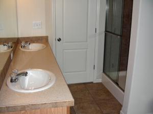 101 HEMINGWAY, Grove, OK 74344