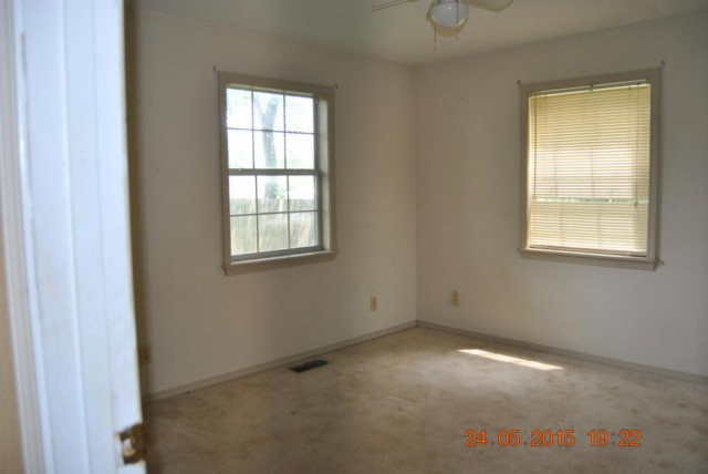 63151 E 290 RD, Grove, OK 74344
