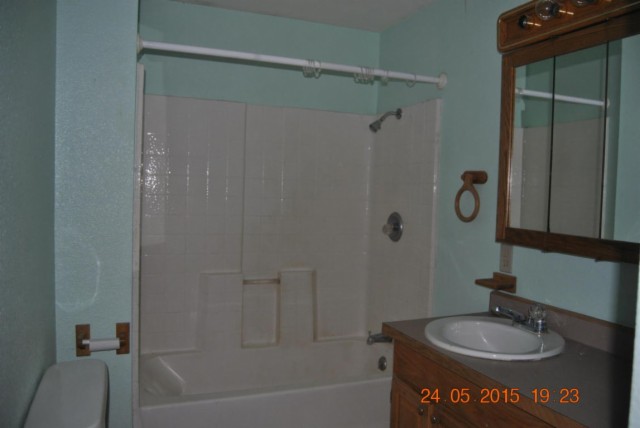 63151 E 290 RD, Grove, OK 74344