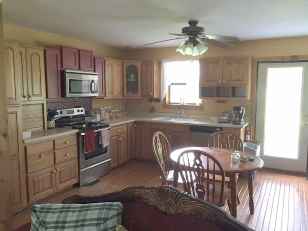 1595 W 63rd St, Grove, OK 74344