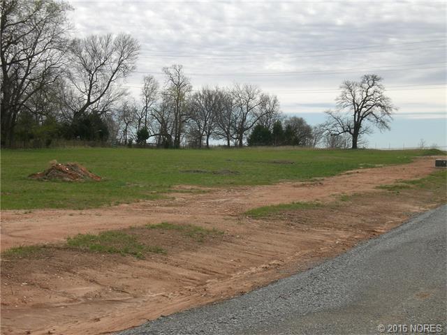 545 Road, Locust Grove, OK 74352