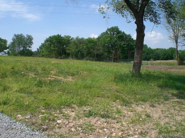 545 Road, Locust Grove, OK 74352