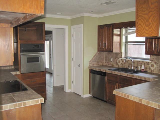 1325 Linden LnMiami, OK, 74354Ottawa County