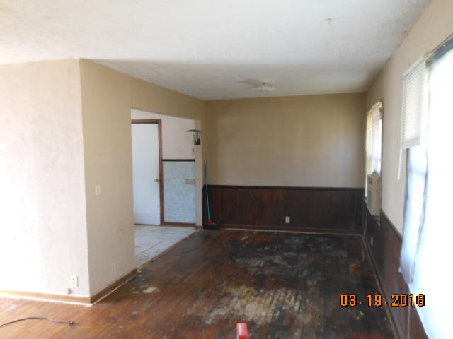 1301 11th Ave NW, Miami, OK 74354