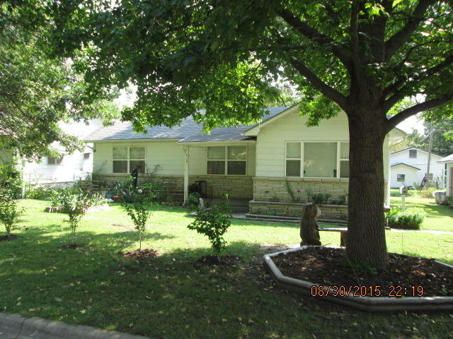 610 G St NE, Miami, OK 74354