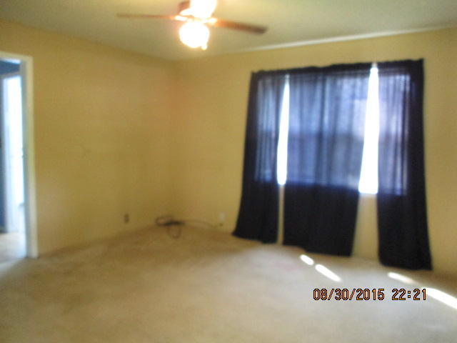 610 G St NE, Miami, OK 74354