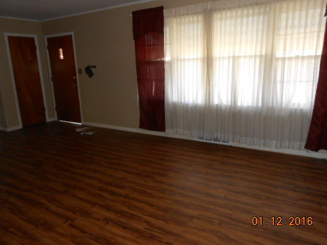1009 B St NE, Miami, OK 74354