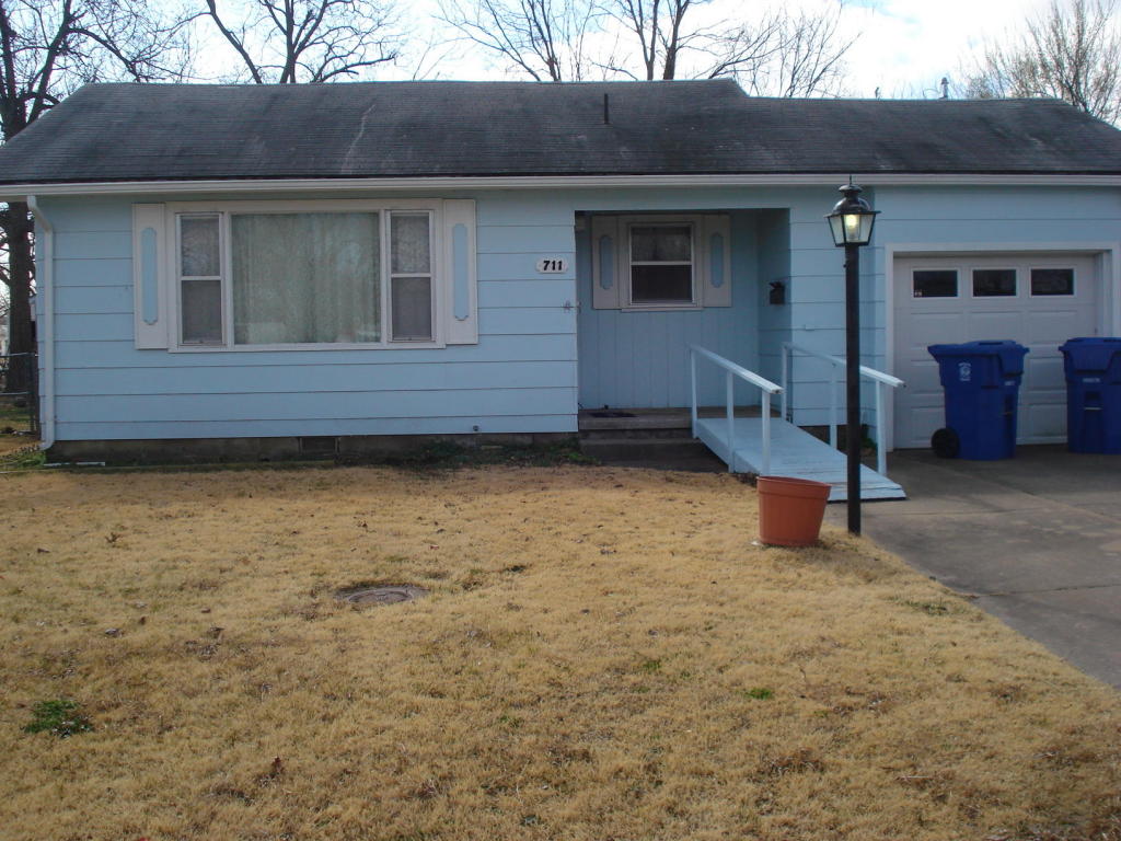 711 Goodrich Blvd, Miami, OK 74354