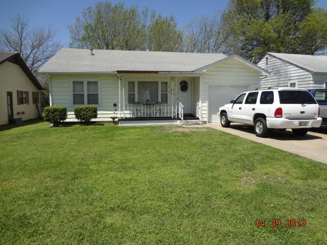 1019 N St NW, Miami, OK 74354