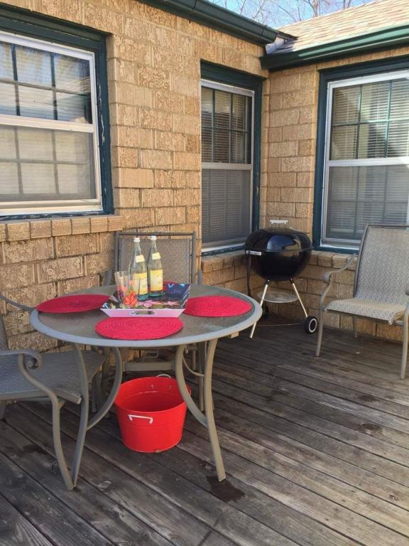 40 NE H St, Miami, OK 74354