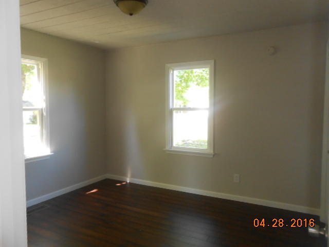 1831 F St NW, Miami, OK 74354