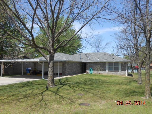 526 24th Ave SW, Miami, OK 74354