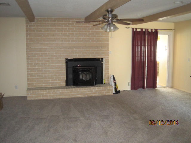 1024 SKY HARBOR DR, Miami, OK 74354