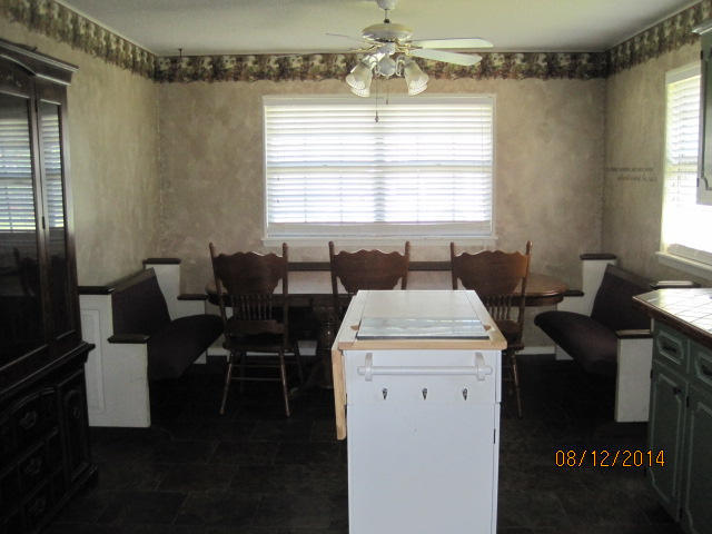 1024 SKY HARBOR DR, Miami, OK 74354