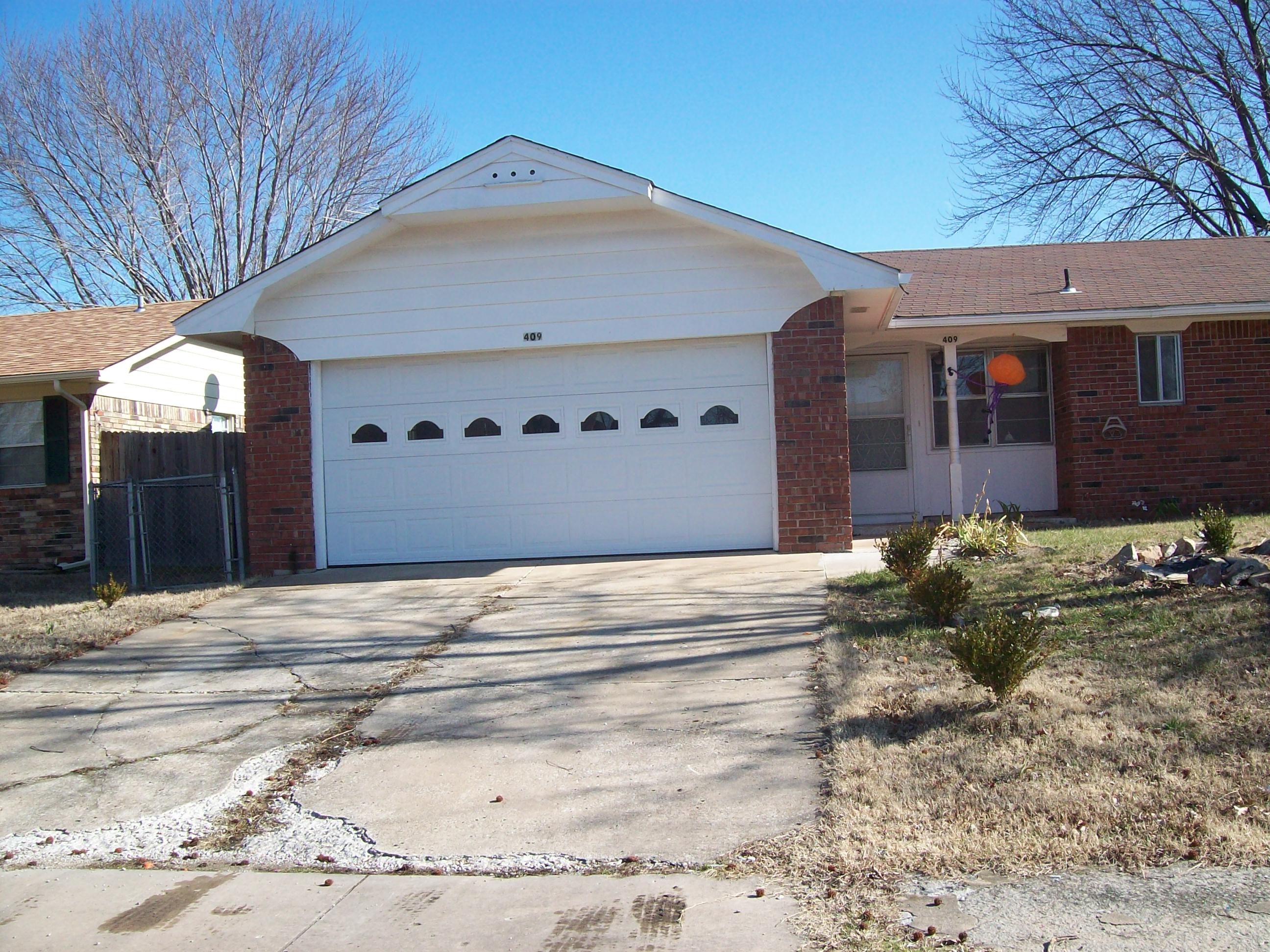 409 N Oklahoma St, Pryor, OK 74361