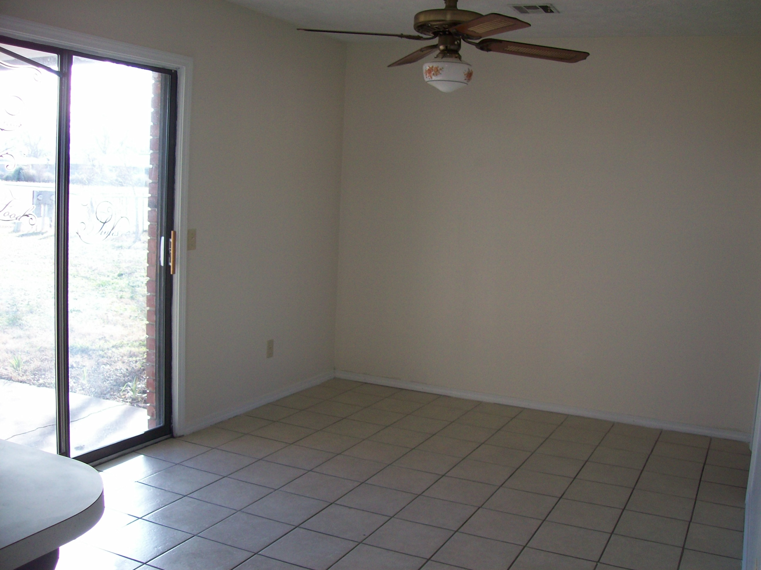 409 N Oklahoma St, Pryor, OK 74361