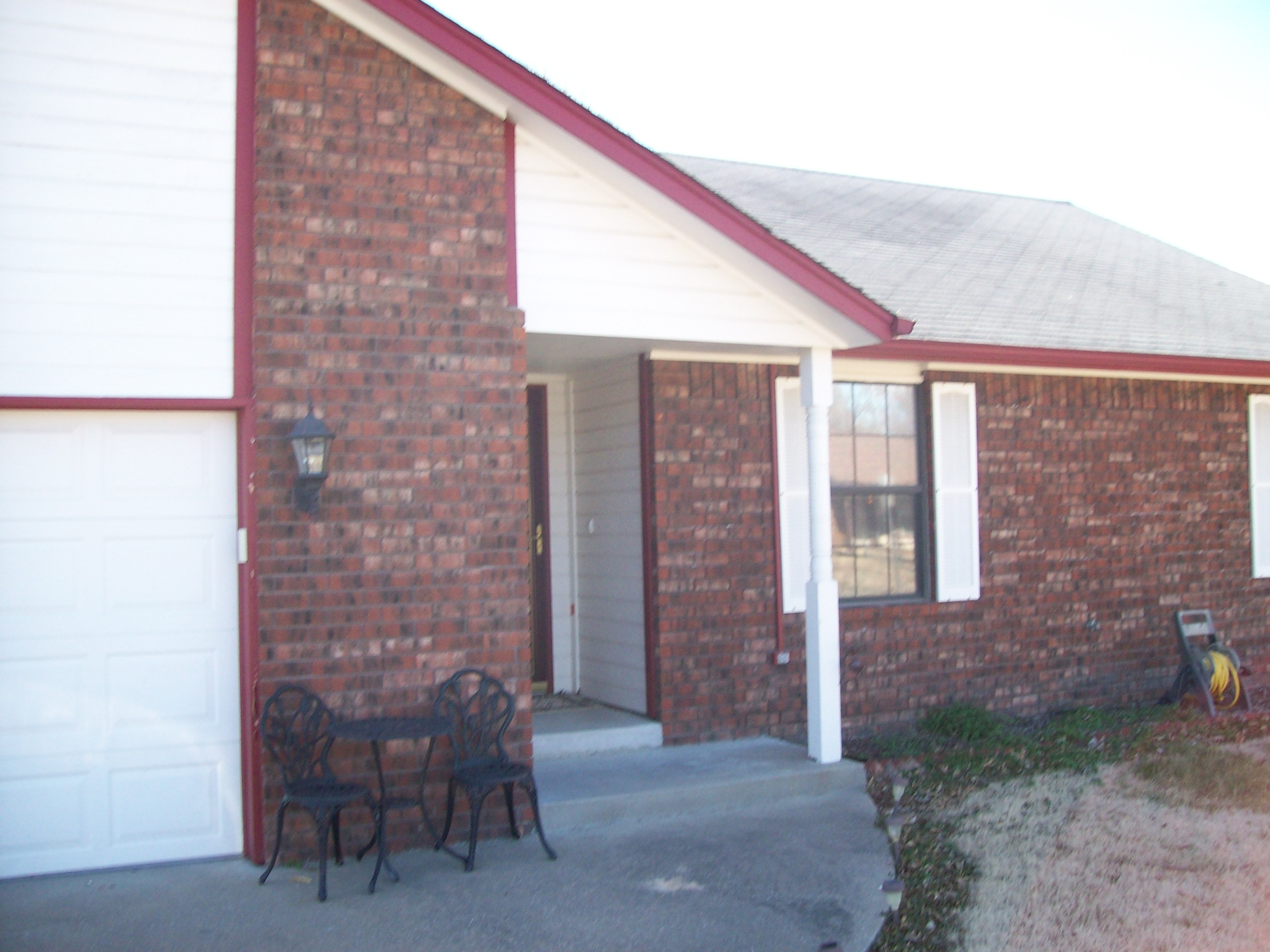 1212 Colonial Drive, Pryor, OK 74361