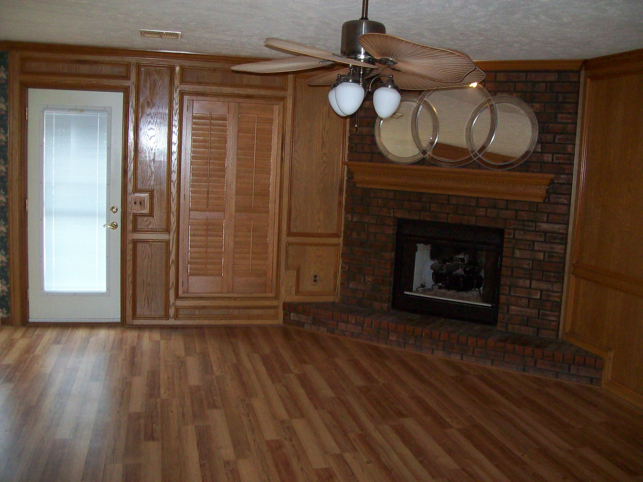 1212 Colonial Drive, Pryor, OK 74361