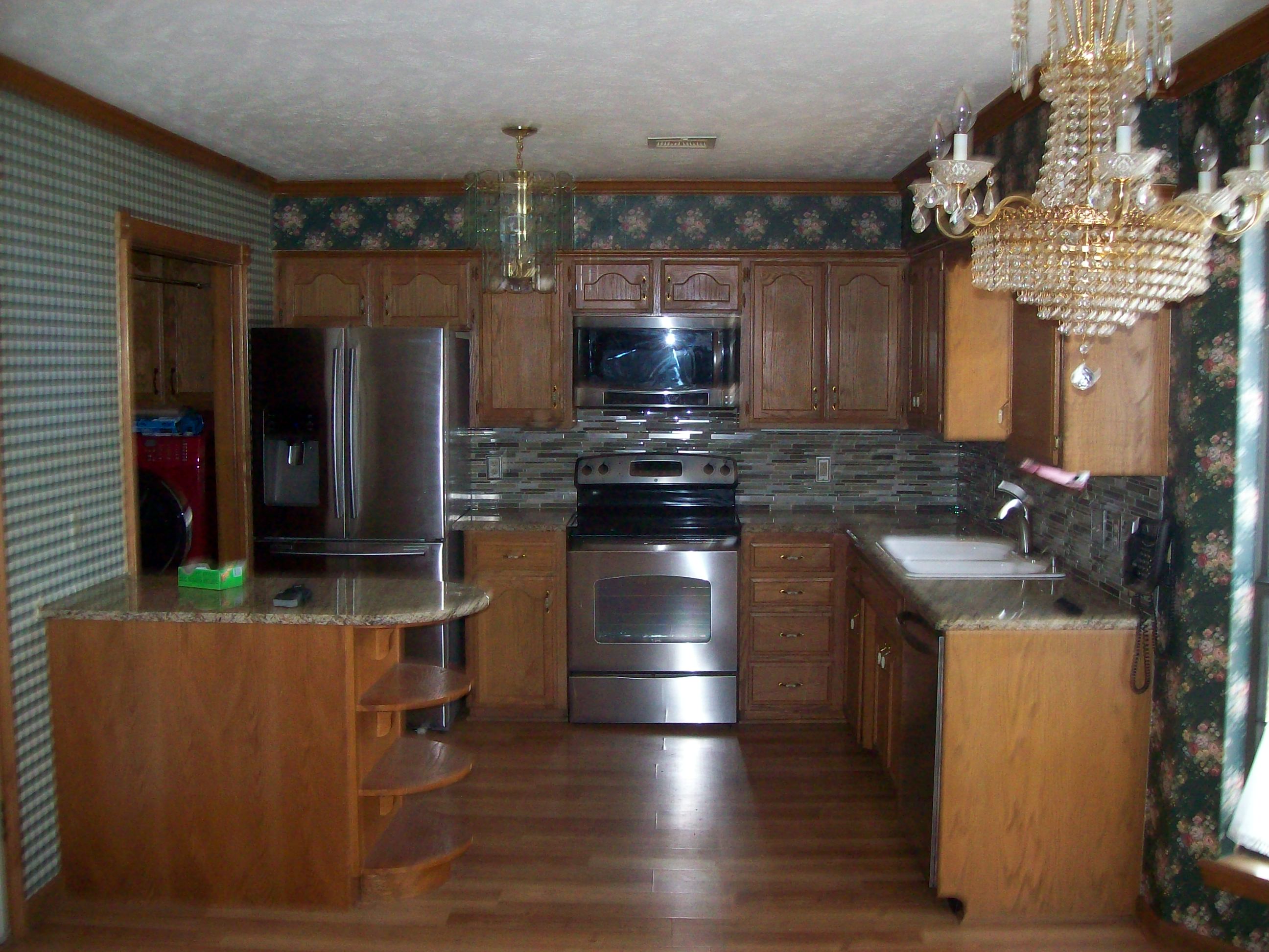 1212 Colonial Drive, Pryor, OK 74361