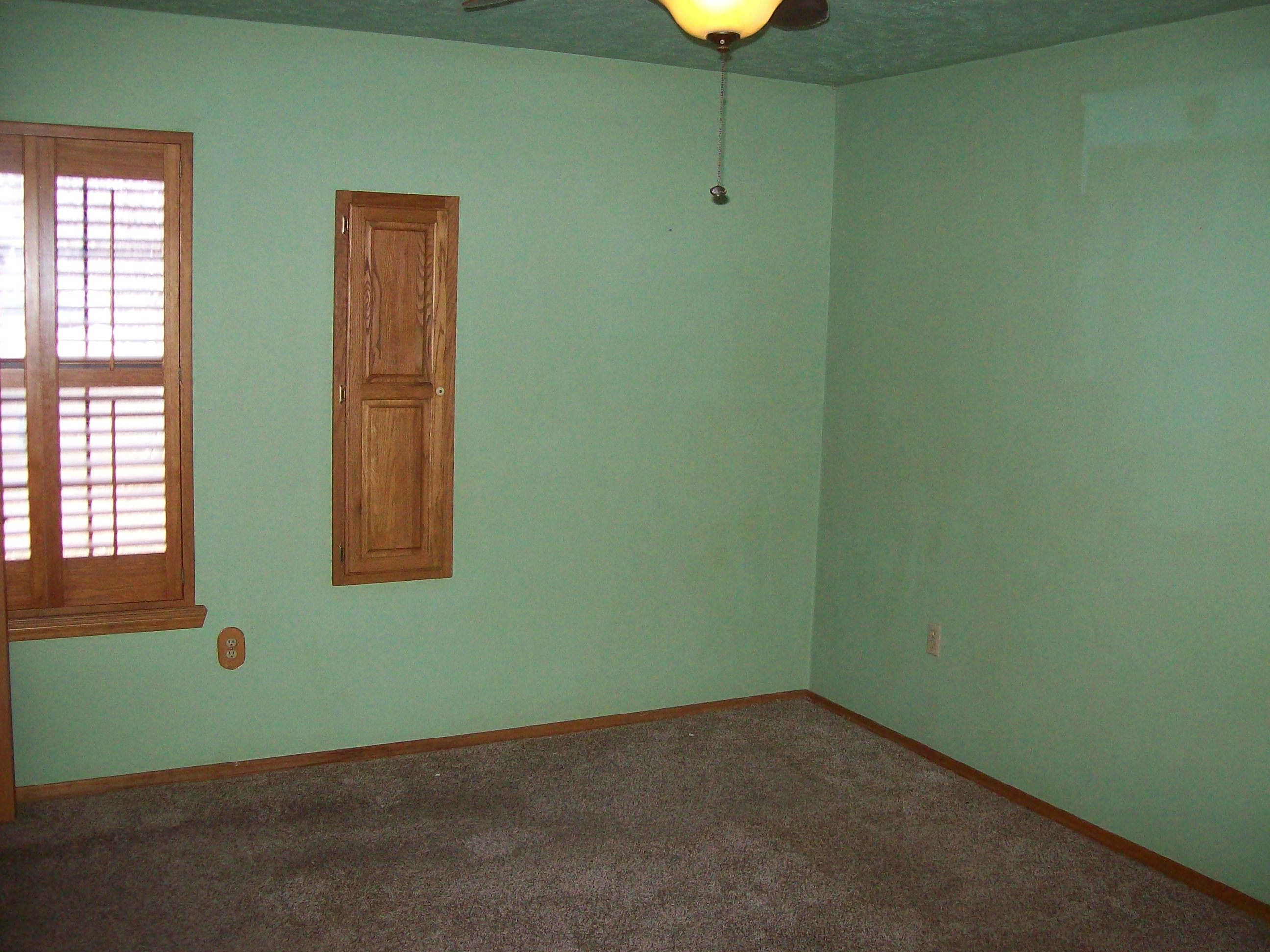 1212 Colonial Drive, Pryor, OK 74361