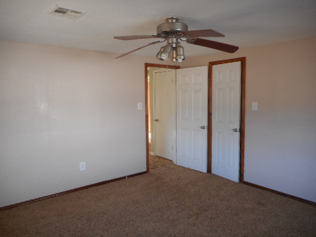 1400 FREDONIA STREET, Muskogee, OK 74403