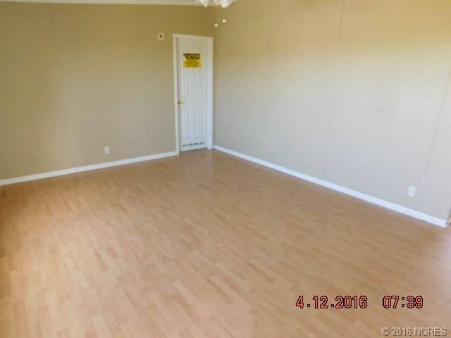 2701 E 76th Street, Muskogee, OK 74403