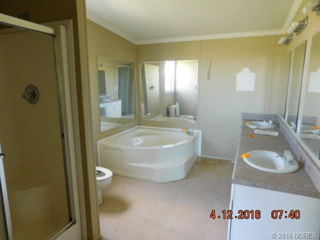 2701 E 76th Street, Muskogee, OK 74403