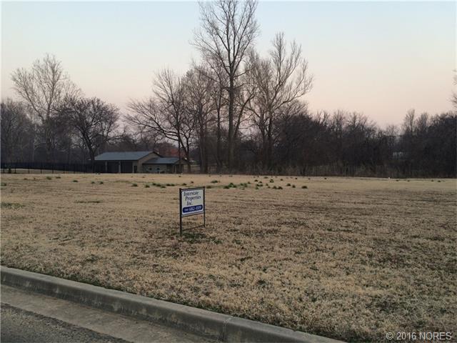 Tbd N Country Club Circle, Muskogee, OK 74403