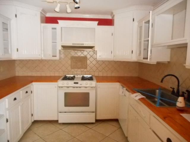 417110 E 1143 RdChecotah, OK, 74426Mcintosh County